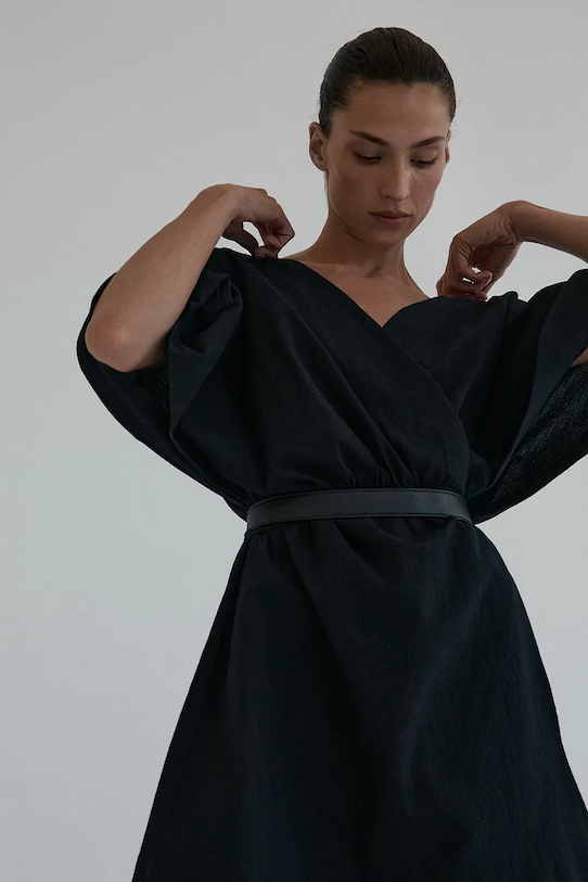 Odzież Muuv. sukienka z bawełną GATINHO suk.krot.kimono.GATINHO czarny