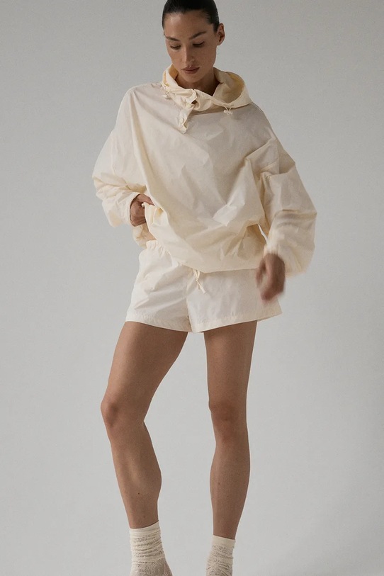 MUUV. szorty MONOA ortalion.tr.short.MONOA żółty ZS26