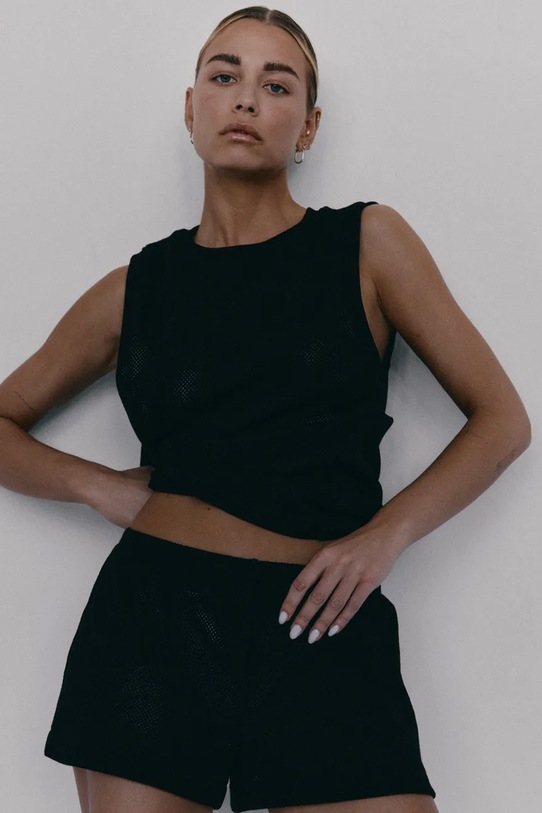 MUUV. top LLARD regular czarny top.kamizelka.LLARD