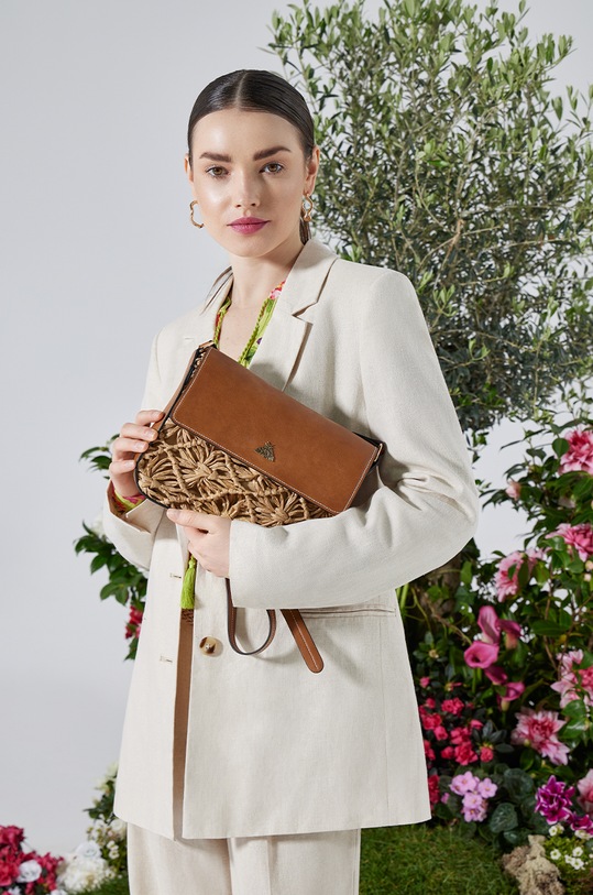 LINEN GRACE
