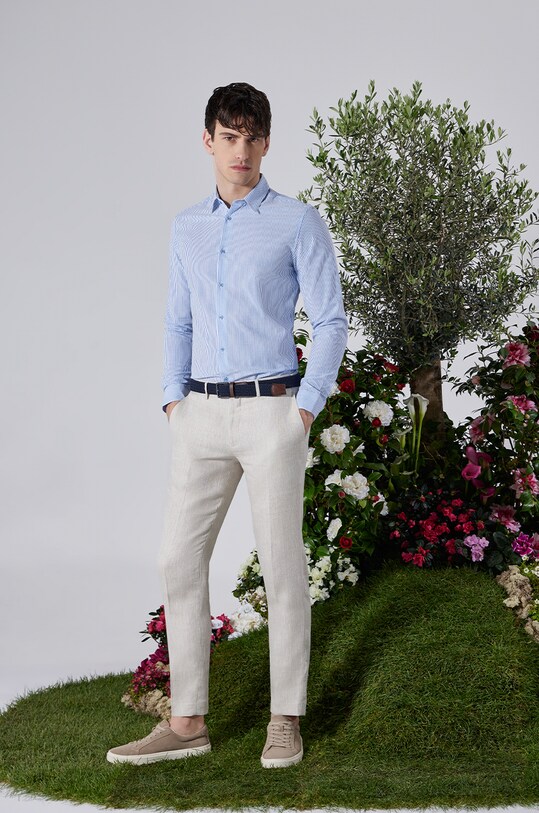 EFFORTLESS ELEGANCE
