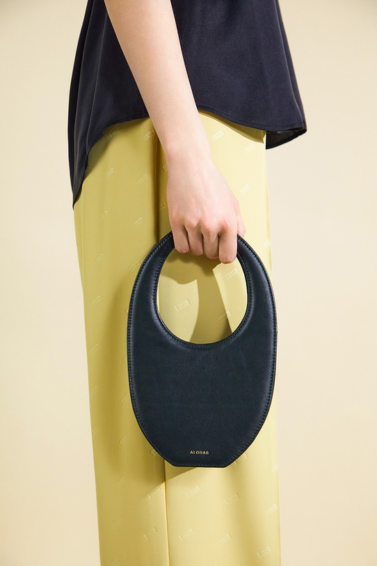 HELLO YELLOW!