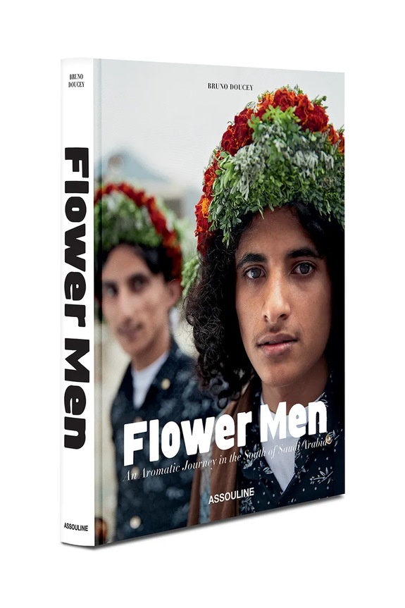 Assouline book Saudi Arabia: Flower Men by Bruno Doucey, English 9781649800862 multicolor AA00