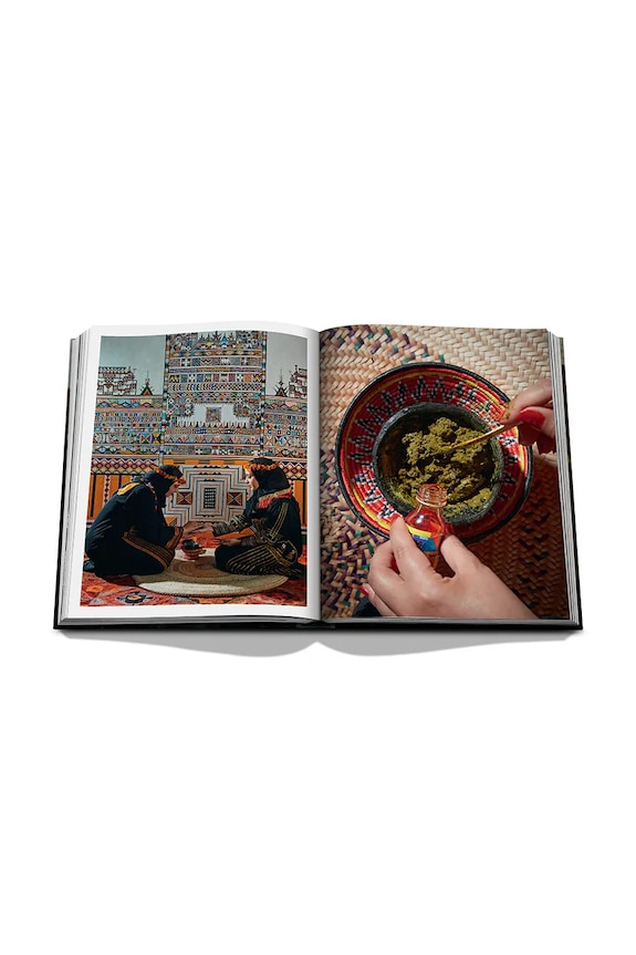 Assouline book Saudi Arabia: Flower Men by Bruno Doucey, English 9781649800862