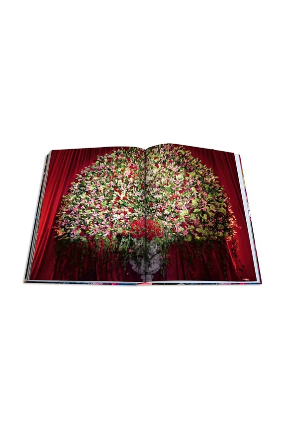 Assouline książka Flowers: Art & Bouquets by Sixtine Dubly, English 9781614285144