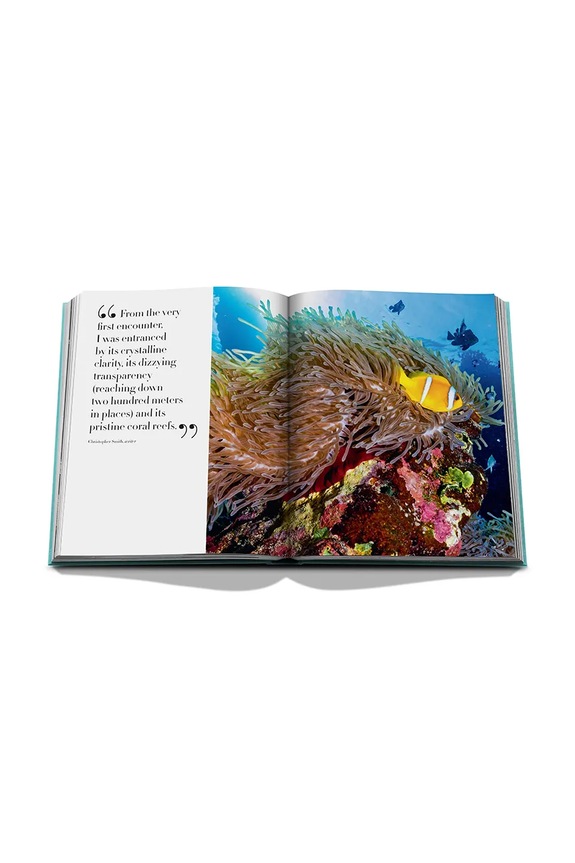 Assouline book Saudi Arabia: Red Sea, the Saudi Coast by Christopher Smit, English 9781649800848