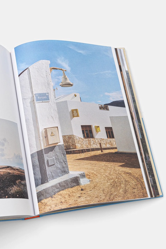 Lifestyle home & lifestyle libro Kinfolk Islands by John Burns, English AR1058 multicolore