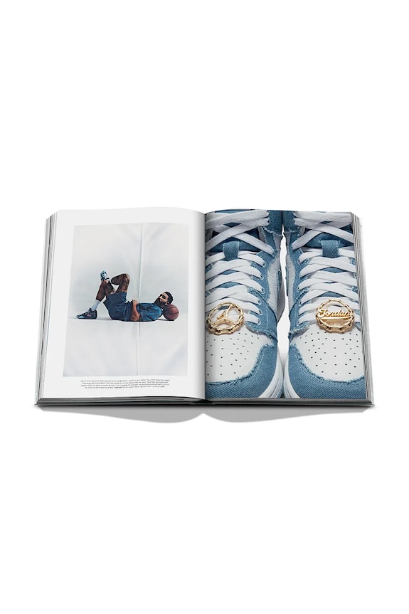 Assouline könyv Air Jordan (Classic) by Adam Bradley, English 9781649805263