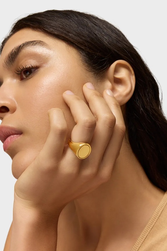 Tous anello con sigillo 1004323512 oro