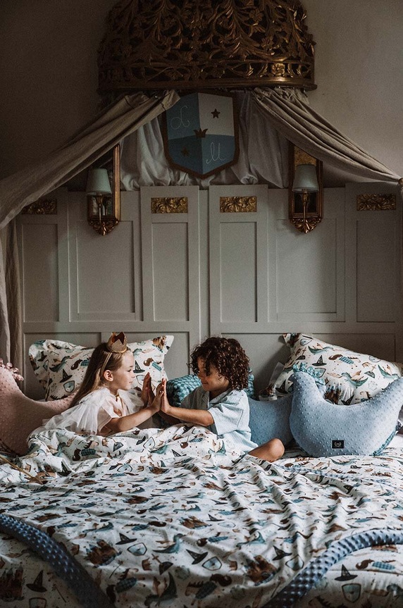 Chłopiec La Millou poduszka do karmienia Minky PRINCE 142203.Poduszka.Kura.Ba różowy