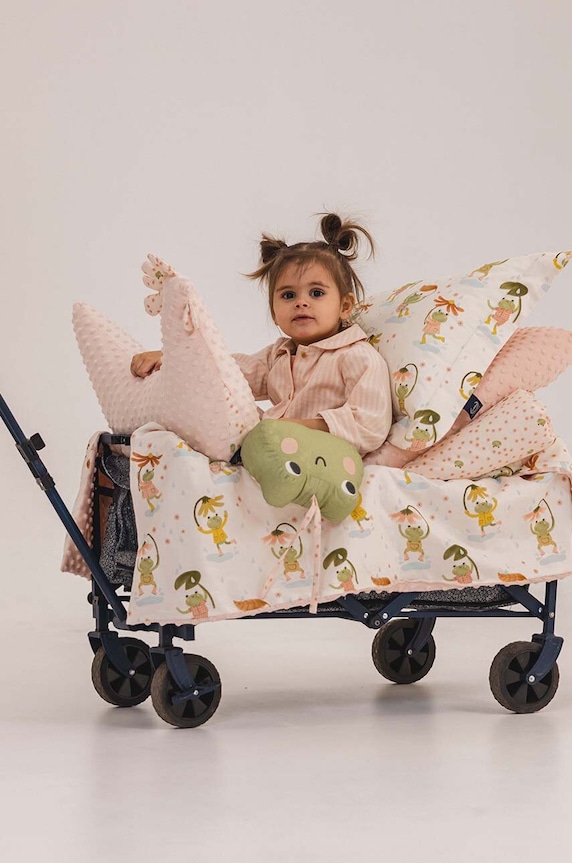 Kojící polštář La Millou Minky FROGS BLOOM 148539.Poduszka.Kura.Ba růžová