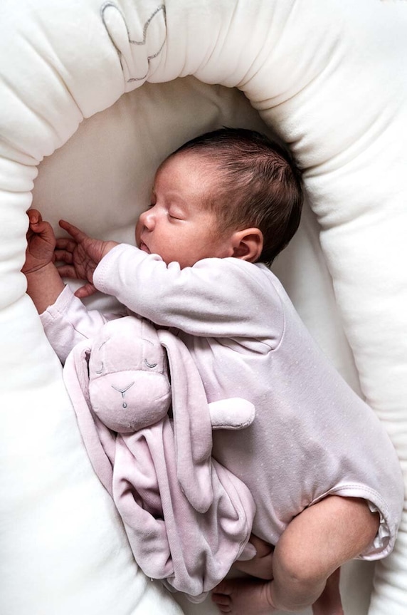 Otroška igrača iz plišastega materiala Effiki Doudou.Effik.623