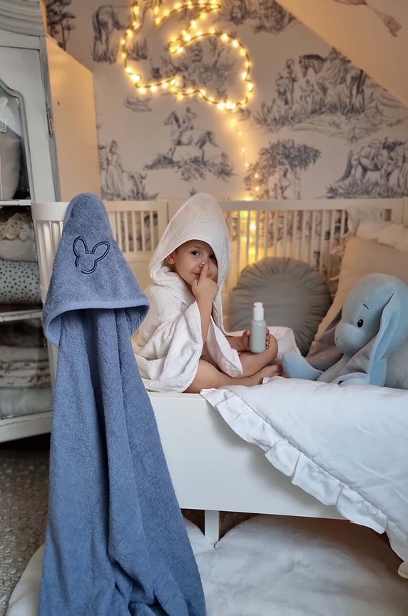 Effiki ręcznik bawełniany dziecięcy 95x95 cm biały Recznik.z.kaptur.bialy