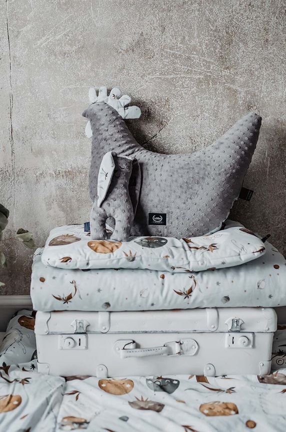 La Millou peluche neonati Minky FLY ME TO THE MOON SKY PURE 142273.Maskotka.Krolik. grigio AA00