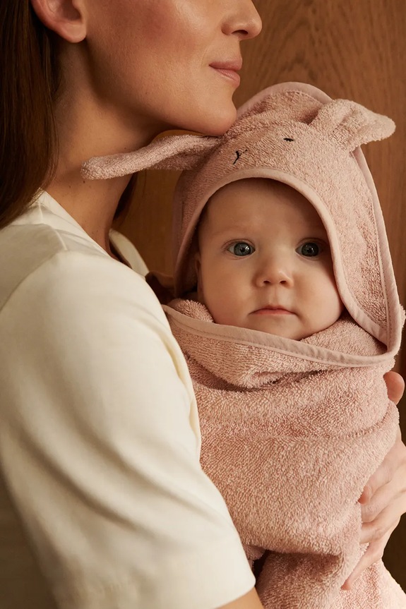 Liewood ręcznik z kapturem Albert Hooded Towel Produkt niemowlęcy różowy LW14757
