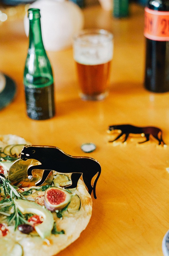 Kuchyň a bar DOIY Nůž na pizzu DYSAVPIPA černá