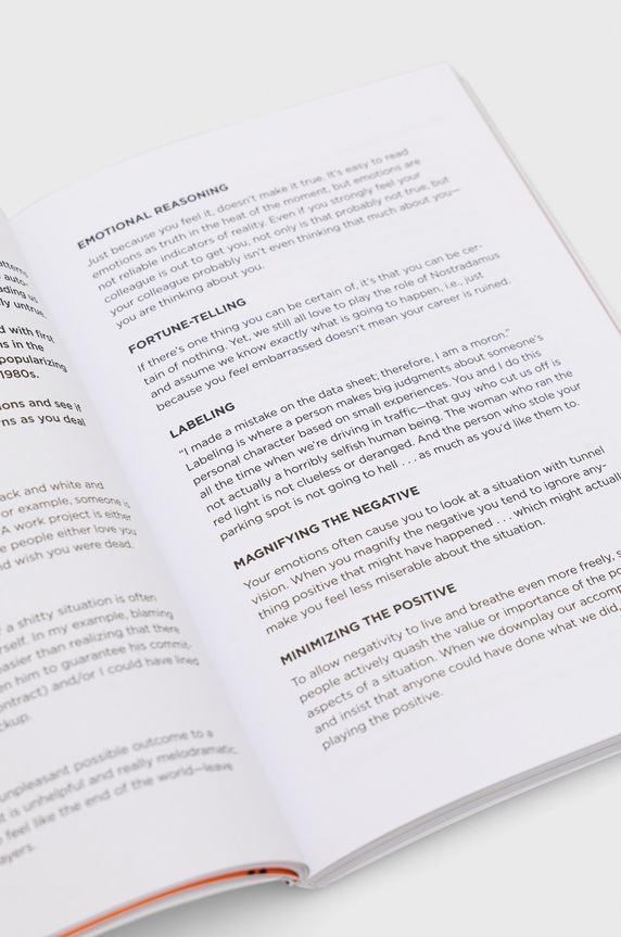 HarperCollins Publishers książka The Subtle Art Of Not Giving A F*ck Journal, Mark Manson 9780008542474 multicolor AA00