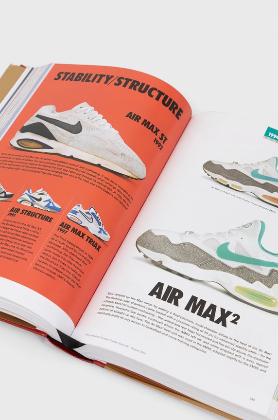 Taschen GmbH książka Sneaker Freaker. The Ultimate Sneaker Book, Simon Wood 9783836572231 multicolor AA00