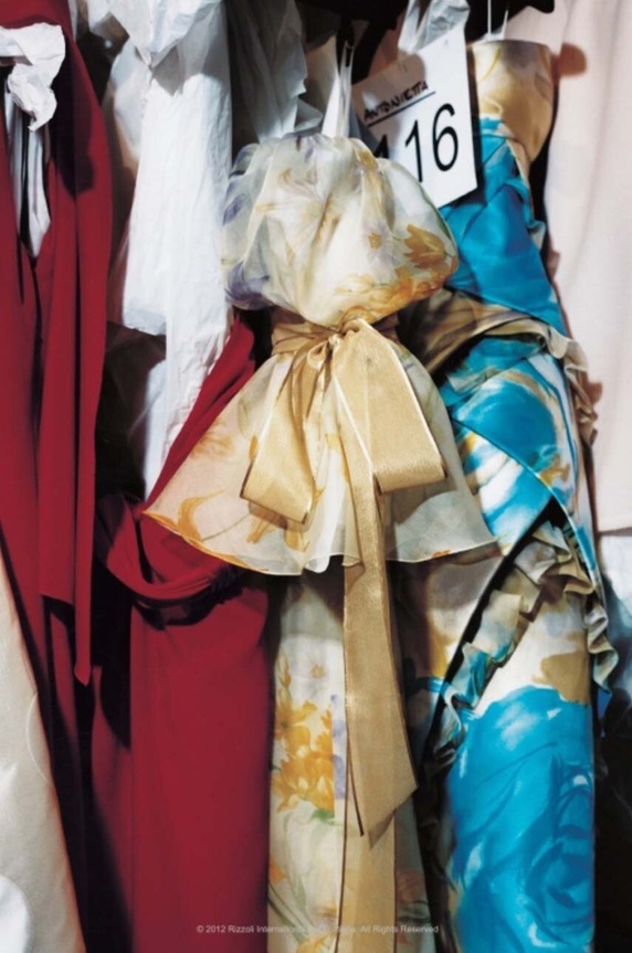 QeeBoo könyv Valentino: Themes and Variations, Pamela Golbin, English RI1046 többszínű AA00