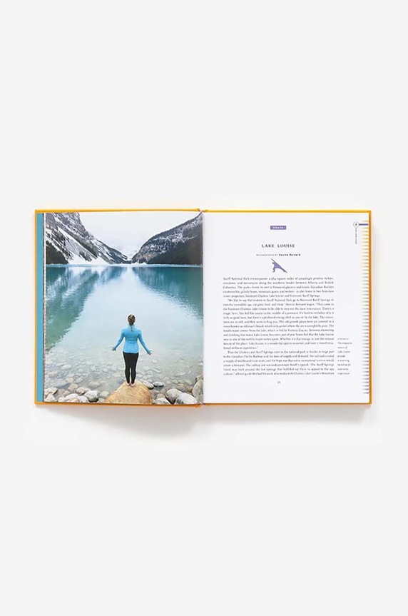 Książka Fifty Places to Practice Yoga Before You Die by Chris Santella, DC Helmuth, English AB1129 multicolor AA00