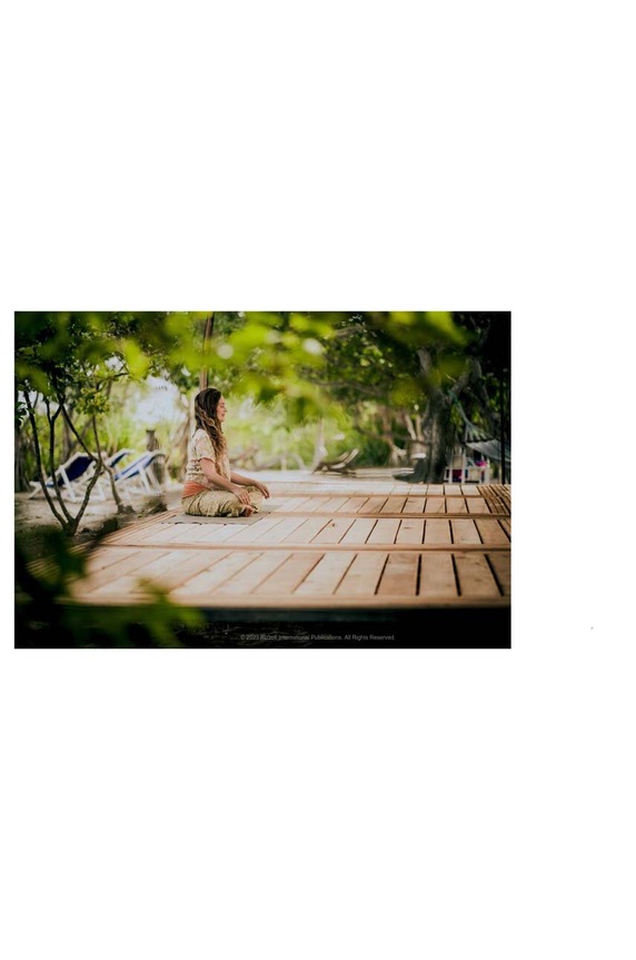 Home & Lifestyle libro A World of Yoga by Leo Lourdes, English RI1411