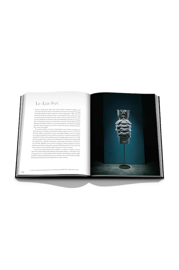 Knížka Assouline Dior by John Galliano, English 9781614287605