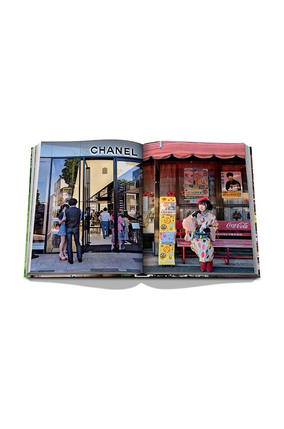 Assouline książka Tokyo Chic by Andrea Fazzari, English 9781649802361