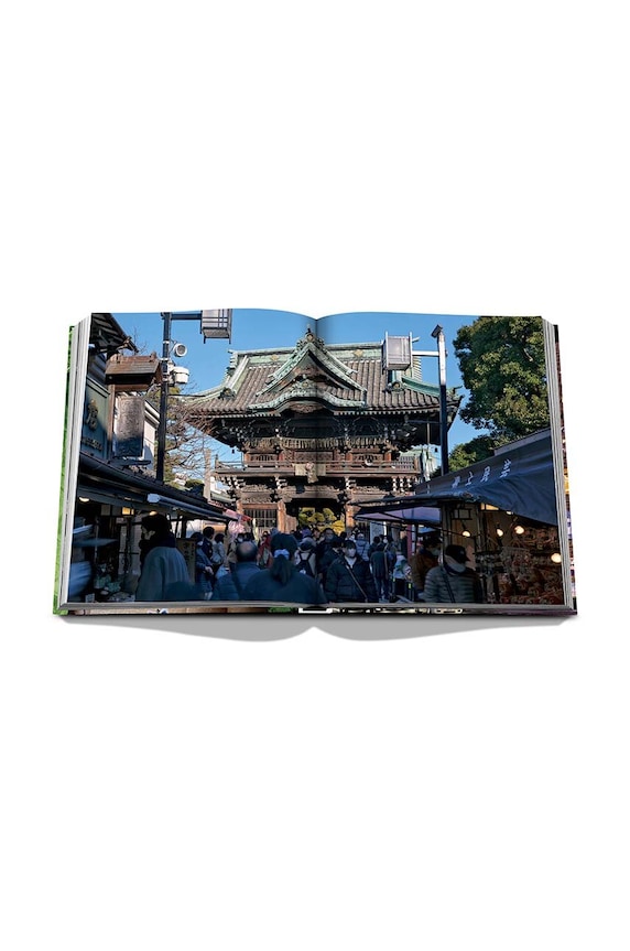 Assouline książka Tokyo Chic by Andrea Fazzari, English 9781649802361