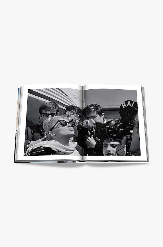 Assouline książka Dolce Vita by Cesare Cunaccia, English multicolor 9781649803016
