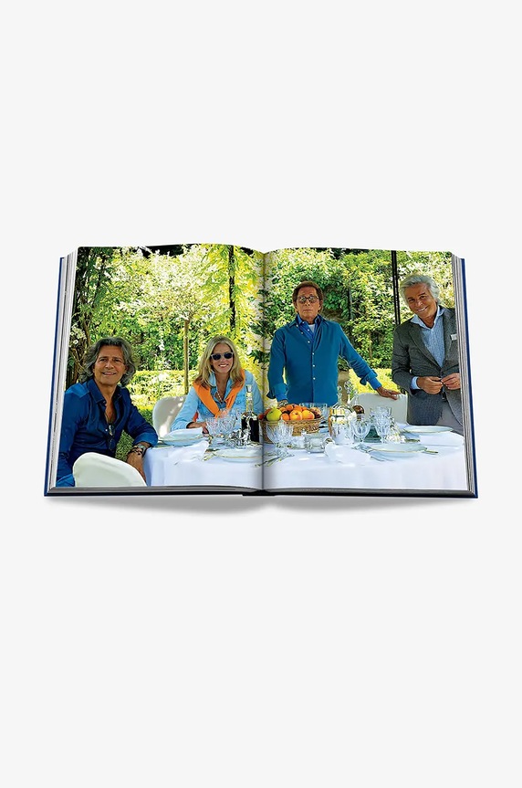 Assouline book Valentino: At the Emperor's Table by Valentino Garavani, English 9781614282938