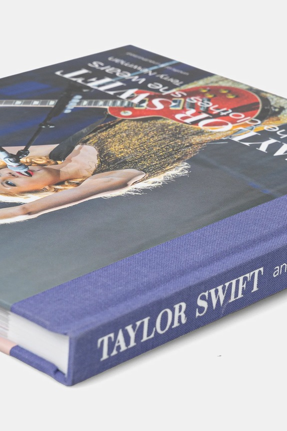 Βιβλίο ACC Art Books Taylor Swift by Terry Newman, English 9781788842280 πολύχρωμο AA00