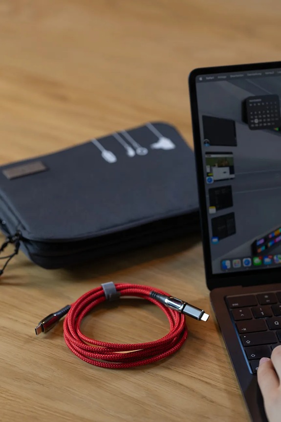 Lifestyle Troika cablu USB-C 200 cm TRCBL20.RD rosu