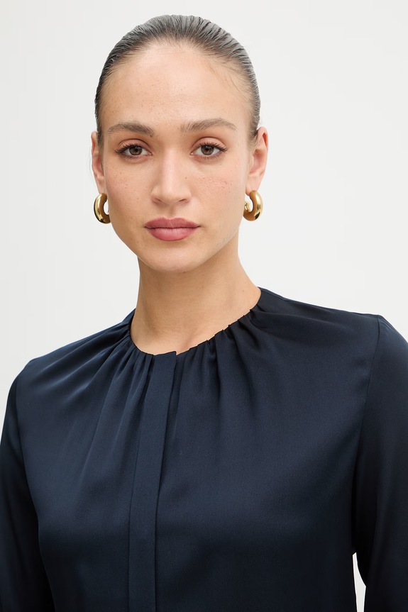 BOSS camicia in seta blu navy 50538481