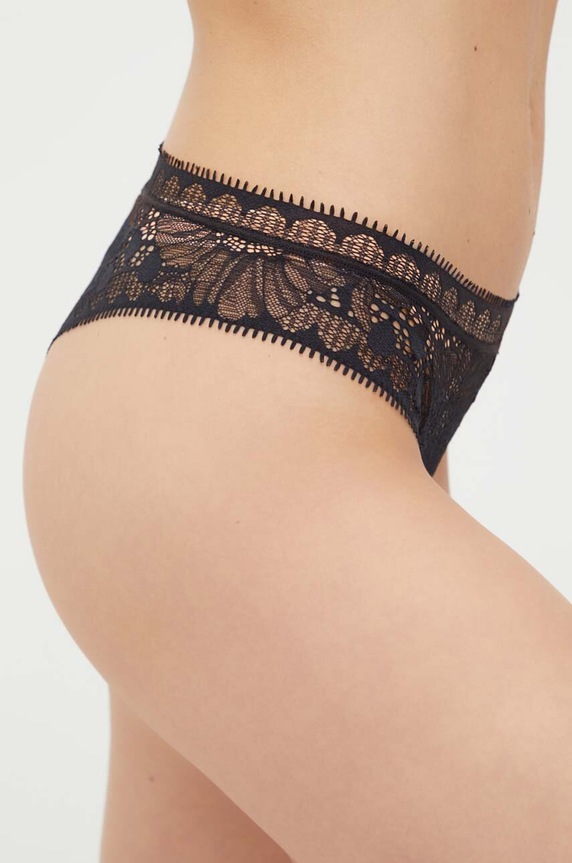 Chantelle brazyliany C15F90.011 czarny AA00