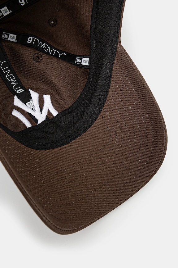 New Era șapcă de baseball din bumbac LEAGUE ESSENTIAL 9TWENTY® maro 60471475