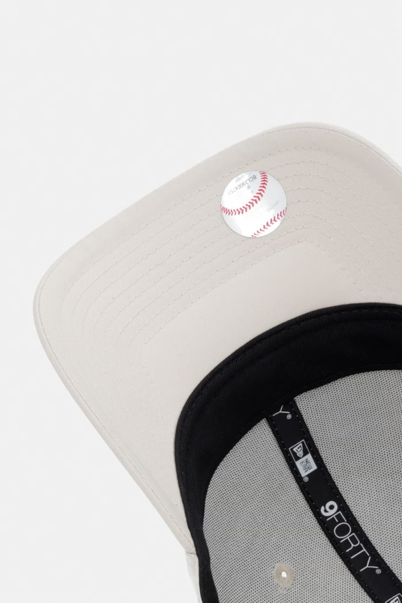 New Era czapka bejsbolowa FLAWLESS 9FORTY® beżowy 60675513