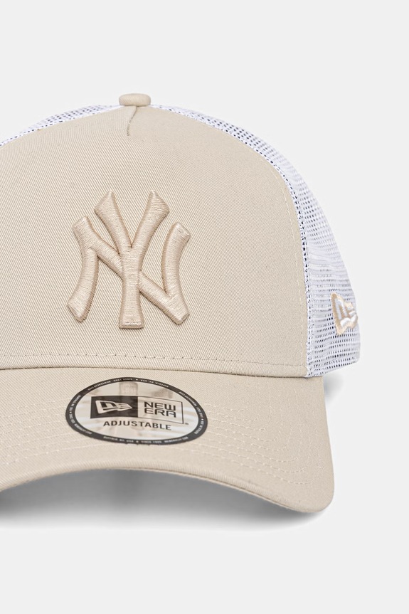 New Era șapcă din bumbac LEAGUE ESSENTIAL 9FORTY® EF TRUCKER 60675518 bej AA00