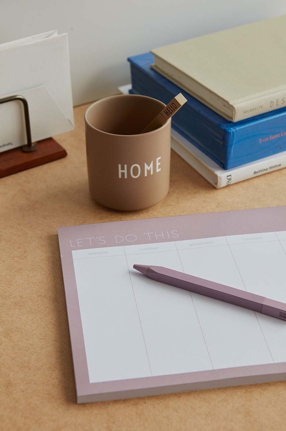 Design Letters planer tygodniowy Weekly Planner 70201601LAVENDER różowy AA00