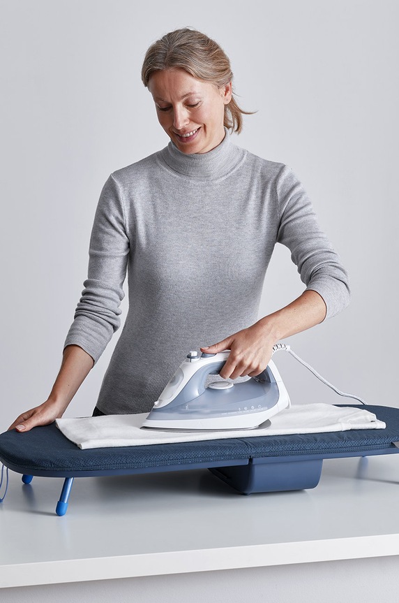 Joseph Joseph összecsukható vasalódeszka Pocket Plus többszínű 50010