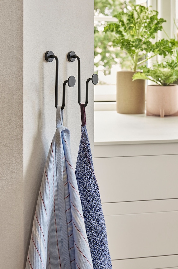 Hübsch Cuier Swing negru 991512