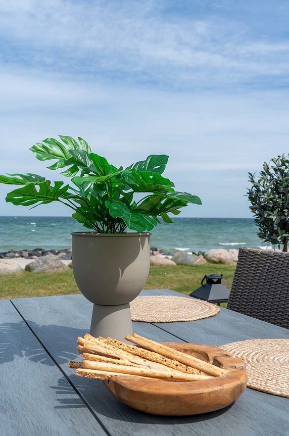 Salon i sypialnia House Nordic sztuczna roślina w doniczce Monstera 9501040 multicolor