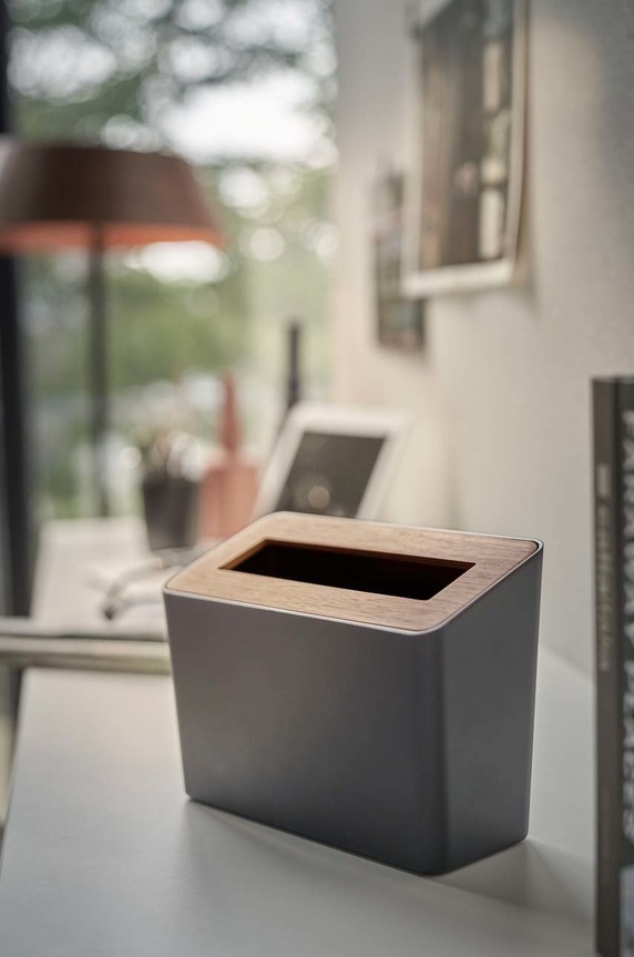 Kopalnica Koš za smeti Yamazaki Rin 1,7 L 5230 črna