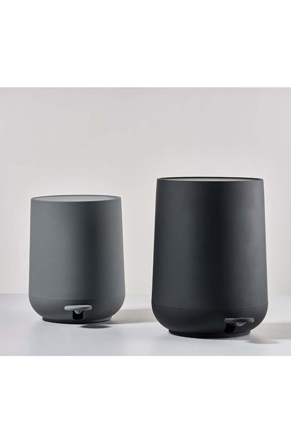 Koš za smeće Zone Denmark Nova 5 L 330130. crna AA00