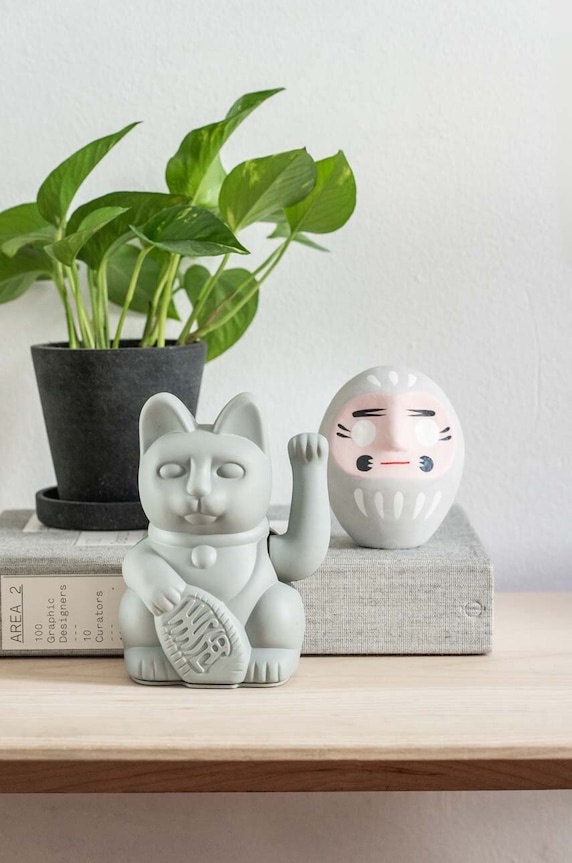 Obývacia izba a spálňa Dekorácia Donkey Lucky Cat 330436 sivá