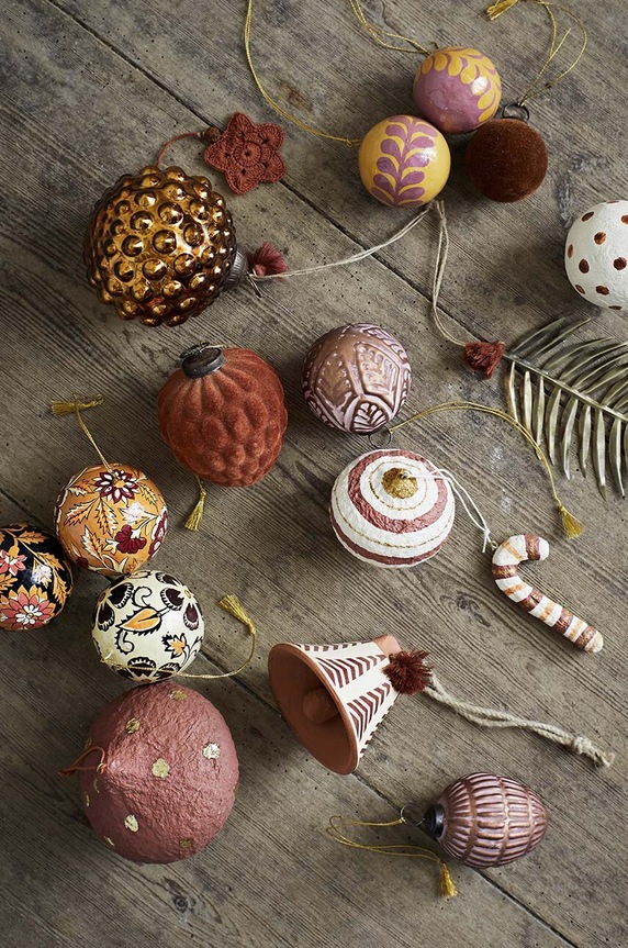 Madam Stoltz bombka choinkowa CGI.810BA pomarańczowy AA00