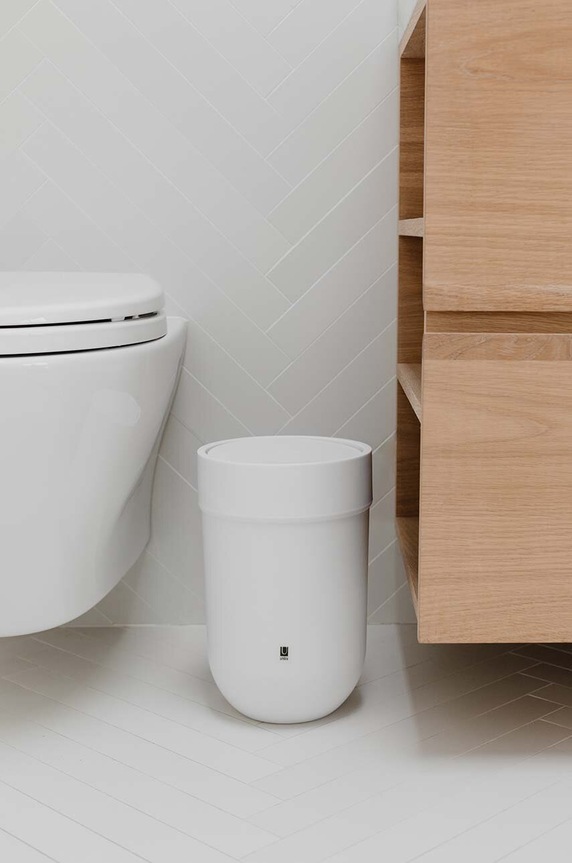 Koš za smeće Umbra Touch Trash Can 6 L bijela 023269.660