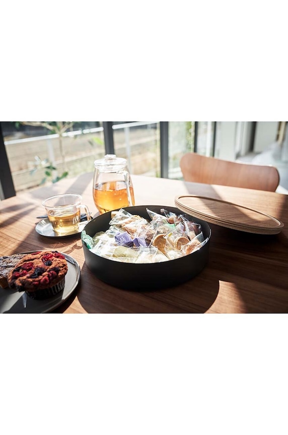 Yamazaki pojemnik z pokrywką Rin 5800 czarny