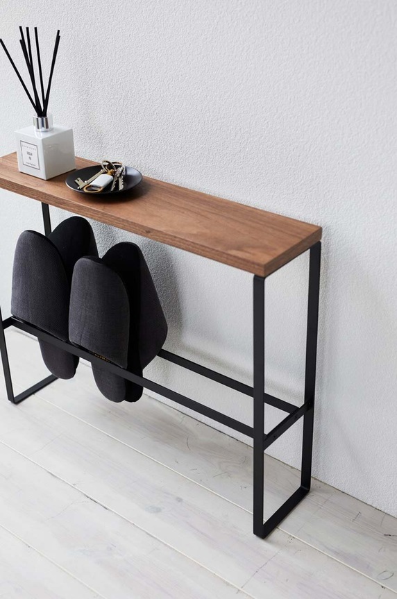 Dnevni boravak i spavaća soba Polica za papuče Yamazaki Tower 5153 crna