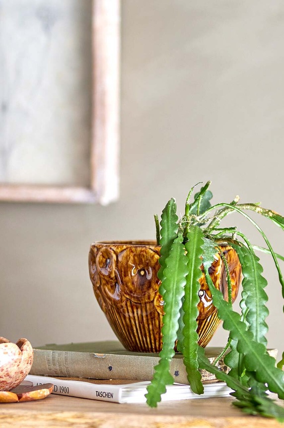 Bloomingville osłonka na doniczkę Rokaya 14 x 10 cm 82060154 brązowy AA00