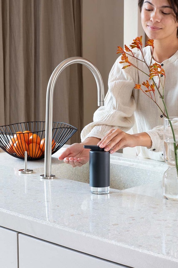 Dozator za sapun Brabantia SinkStyle 200 ml 227981 crna